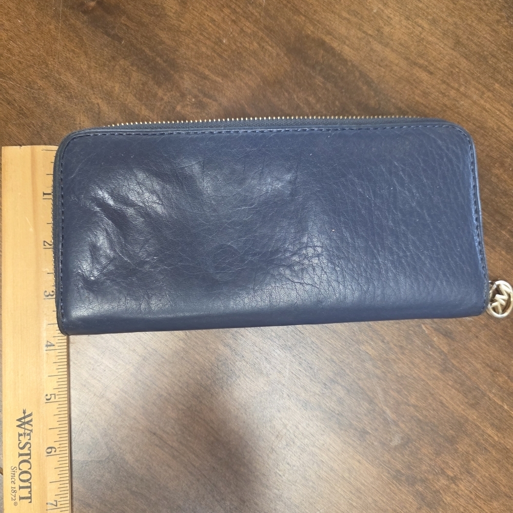 Michael Kors Hamilton Satchel with Matching Wallet Set - Picture 10 of 13